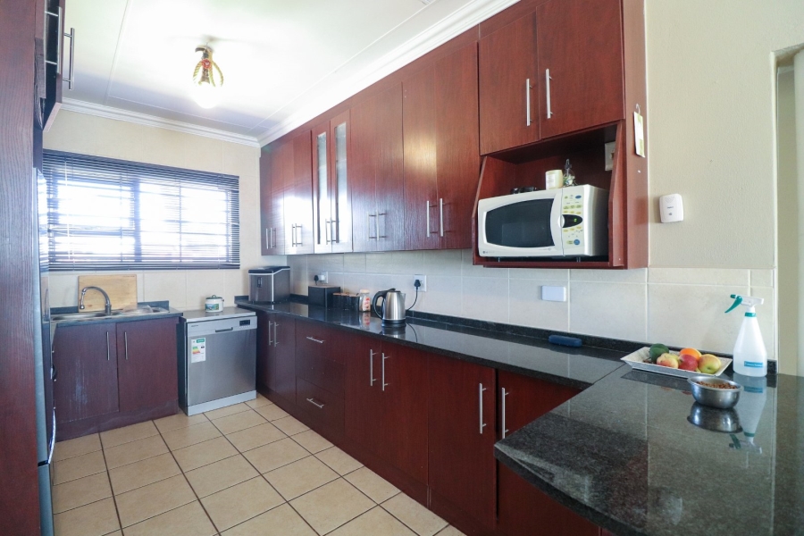 3 Bedroom Property for Sale in La Hoff North West